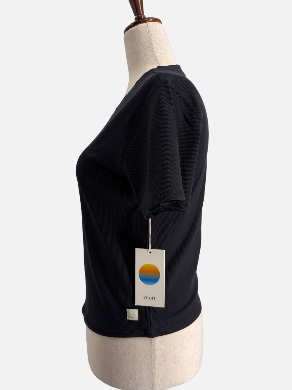 Vuori Pose Fitted Tee Black Ribbed Modal Stretch Cropped Top NWT Size Large - Picture 4 of 7